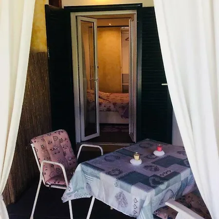 Giulio Cesare Couette-café Fregenae